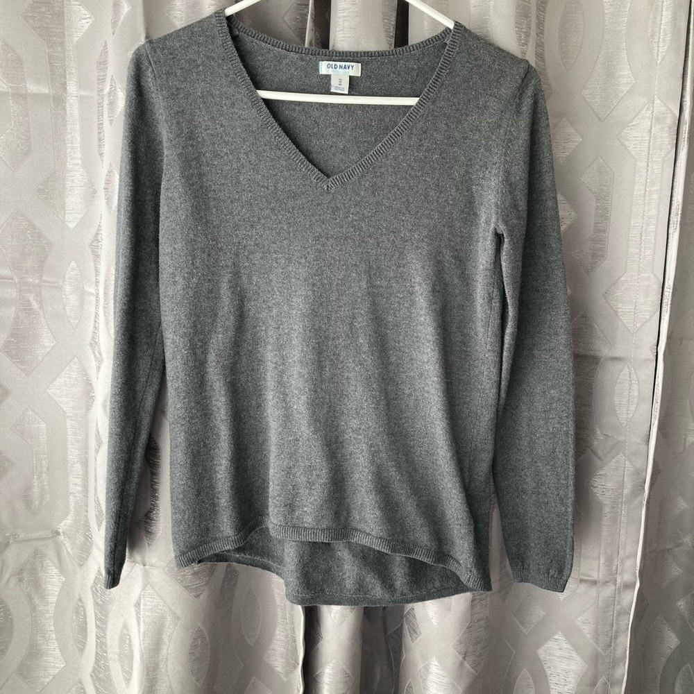 Old Navy sweater